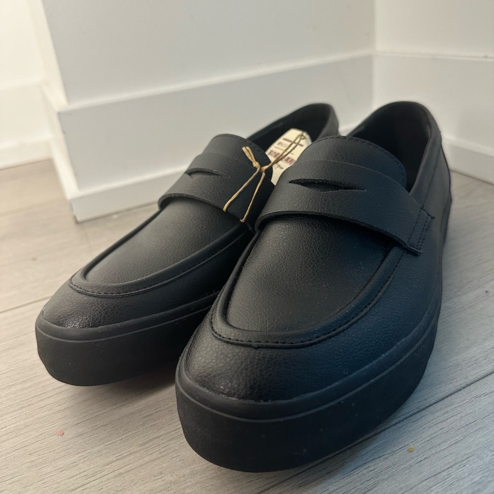 BNWT Men’s Leather Loafers